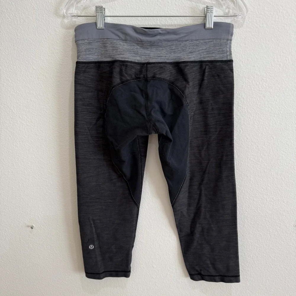 Lululemon Charcoal Space Dye Crossover Waist Crop Leggings Womens 8 Capri Pants
